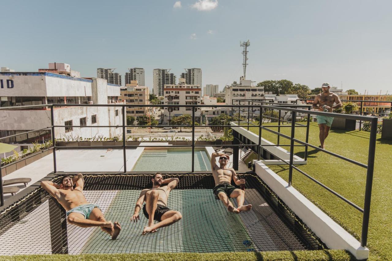 Caleta Hostel Rooftop & Pool Cancun Bagian luar foto