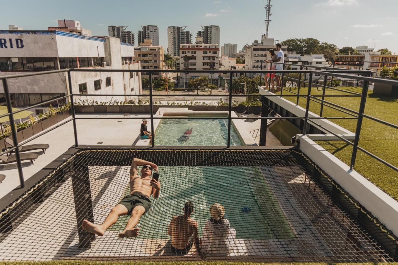 Caleta Hostel Rooftop & Pool Cancun Bagian luar foto