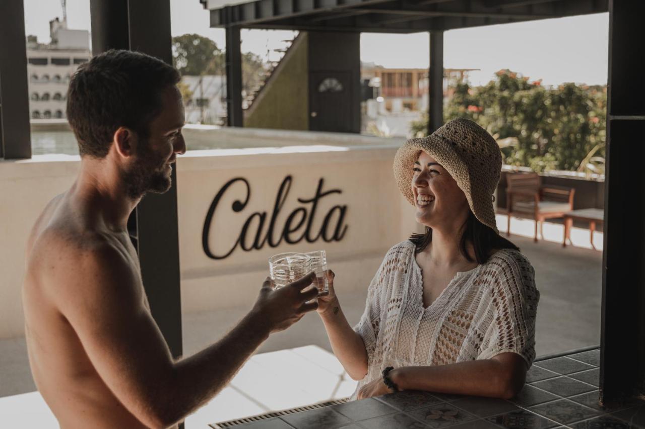 Caleta Hostel Rooftop & Pool Cancun Bagian luar foto
