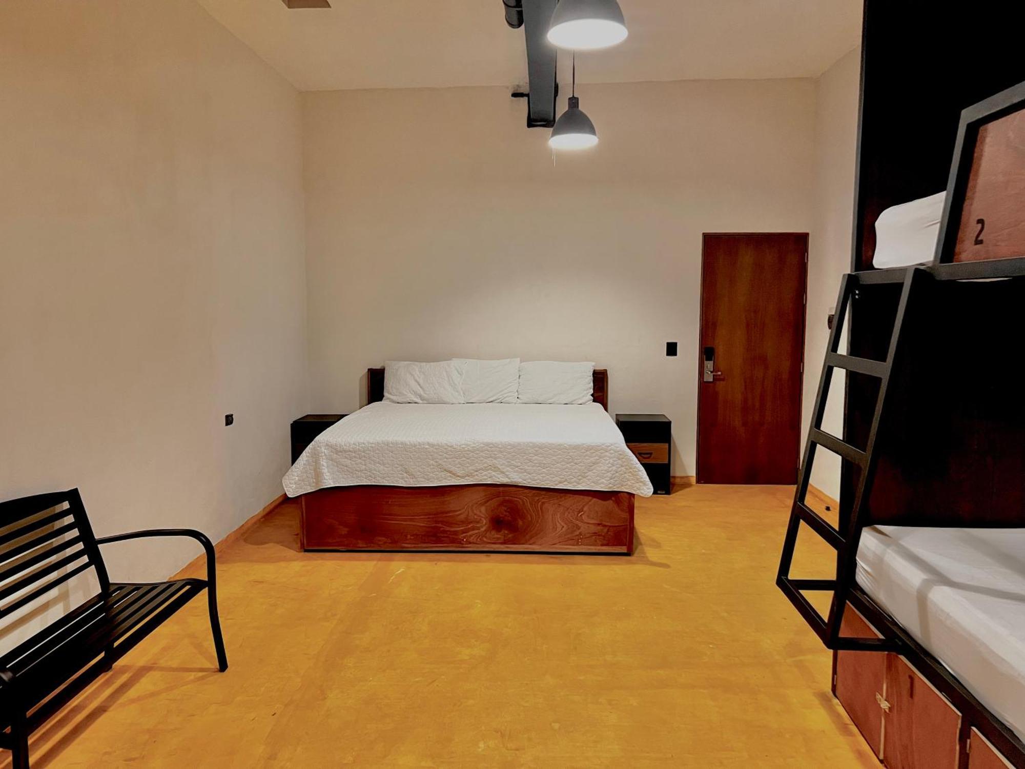 Caleta Hostel Rooftop & Pool Cancun Bagian luar foto